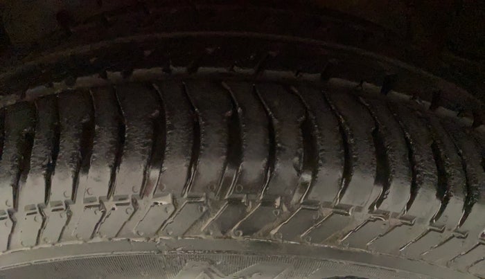 2018 Ford Ecosport TREND + 1.5L PETROL AT, Petrol, Automatic, 24,732 km, Right Rear Tyre Tread