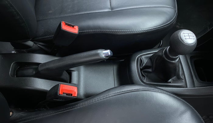 2013 Maruti Swift VXI, Petrol, Manual, 91,701 km, Gear Lever
