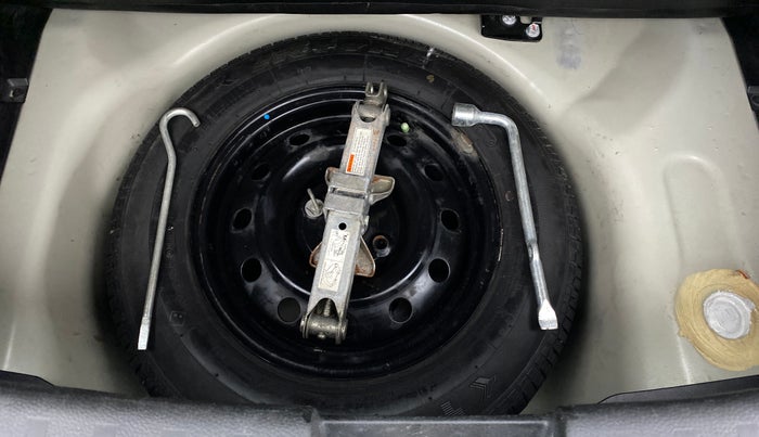 2013 Maruti Swift VXI, Petrol, Manual, 91,701 km, Spare Tyre