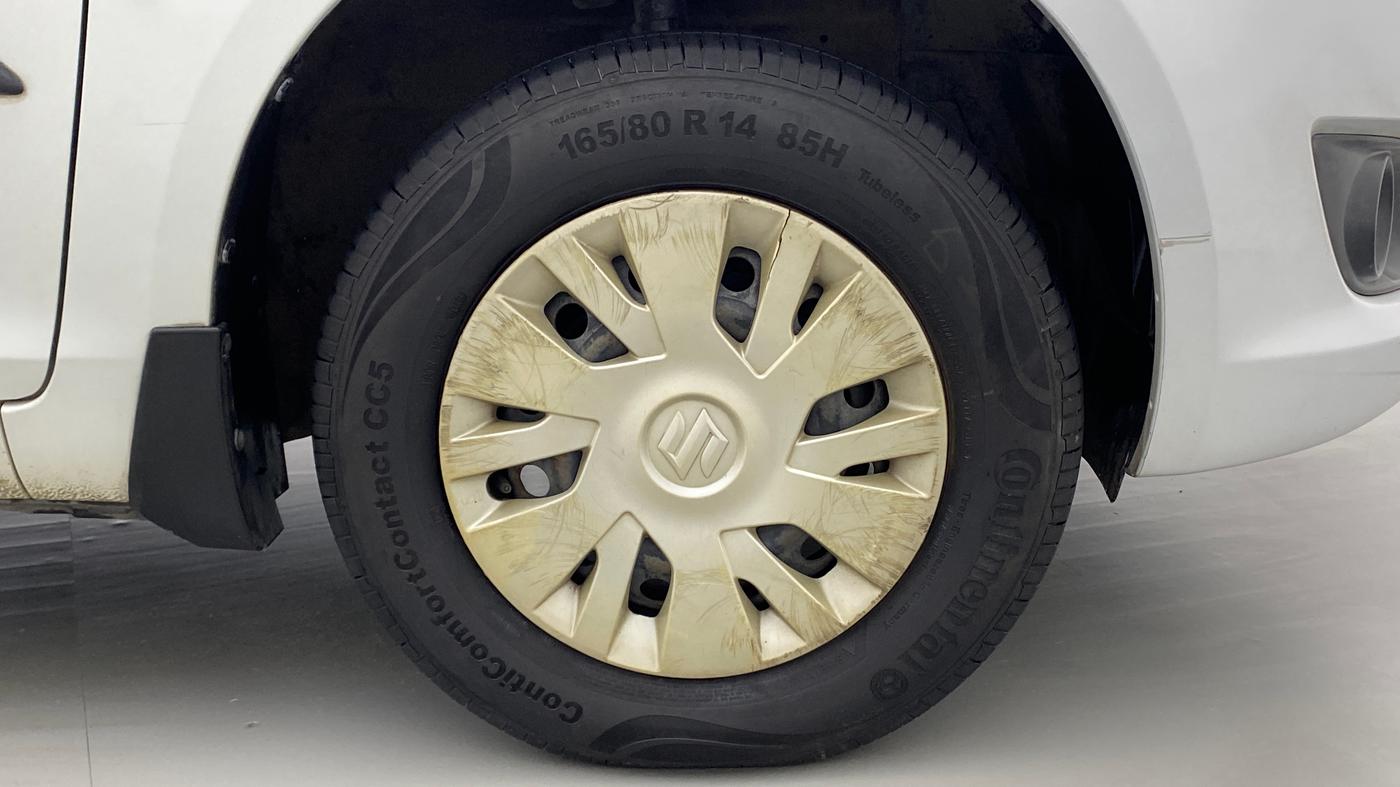 2013 Maruti Swift VXI, Petrol, Manual, 91,701 km, Right Front Wheel