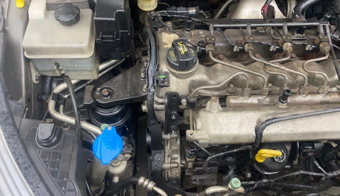 2012 Hyundai i20 MAGNA 1.4 CRDI, Diesel, Manual, 1,44,594 km, Engine View - Right