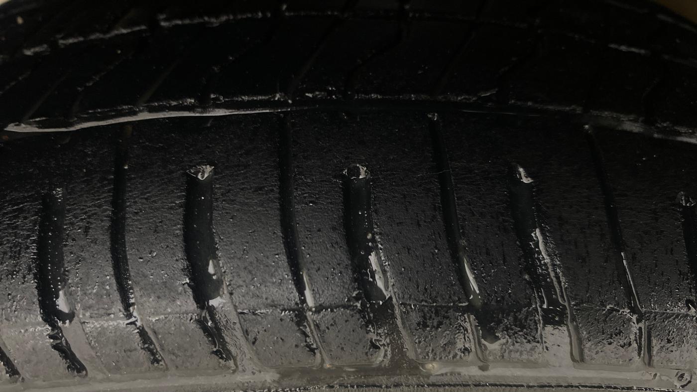 2014 Hyundai Eon ERA +, Petrol, Manual, 57,877 km, Left Front Tyre Tread