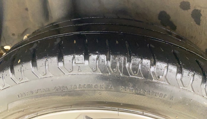 2022 Hyundai Verna SX 1.5 VTVT, Petrol, Manual, 76,406 km, Right Rear Tyre Tread