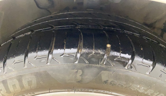 2022 Hyundai Verna SX 1.5 VTVT, Petrol, Manual, 76,406 km, Left Front Tyre Tread