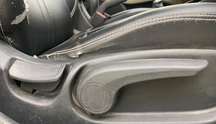 2022 Hyundai Verna SX 1.5 VTVT, Petrol, Manual, 76,406 km, Driver Side Adjustment Panel