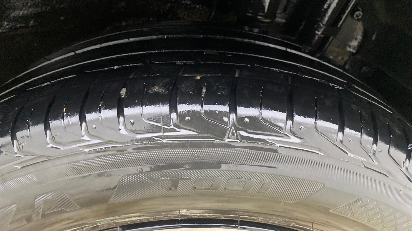 2021 Tata NEXON XZ PLUS PETROL SUNROOF, Petrol, Manual, 51,343 km, Left Rear Tyre Tread