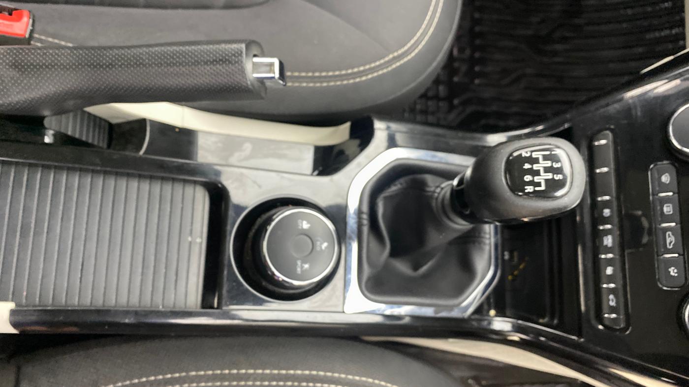 2021 Tata NEXON XZ PLUS PETROL SUNROOF, Petrol, Manual, 51,343 km, Gear Lever