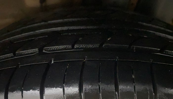 2018 Hyundai Elite i20 ASTA 1.2 (O), Petrol, Manual, 71,713 km, Left Rear Tyre Tread