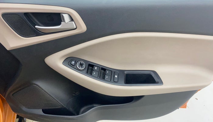 2018 Hyundai Elite i20 ASTA 1.2 (O), Petrol, Manual, 71,713 km, Driver Side Door Panels Control