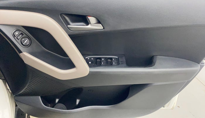 2017 Hyundai Creta SX PLUS AT 1.6 PETROL, Petrol, Automatic, 1,08,638 km, Driver Side Door Panels Control