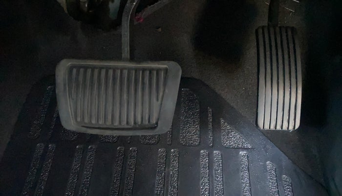 2017 Hyundai Creta SX PLUS AT 1.6 PETROL, Petrol, Automatic, 1,08,638 km, Pedals