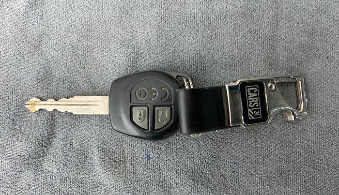 2016 Maruti Baleno DELTA DDIS 190, Diesel, Manual, 64,198 km, Key Close Up