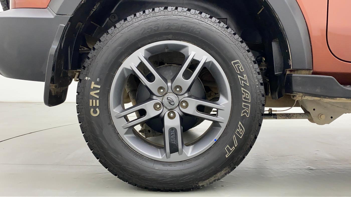 2022 Mahindra Thar LX PETROL HT 4WD AT, Petrol, Automatic, 3,861 km, Right Rear Wheel