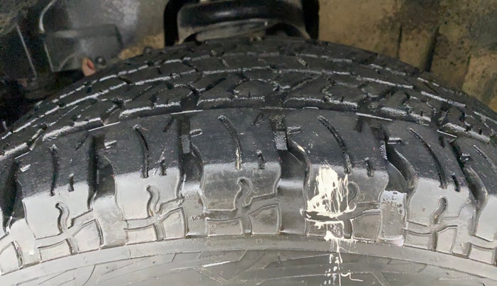 2022 Mahindra Thar LX PETROL HT 4WD AT, Petrol, Automatic, 3,861 km, Left Front Tyre Tread