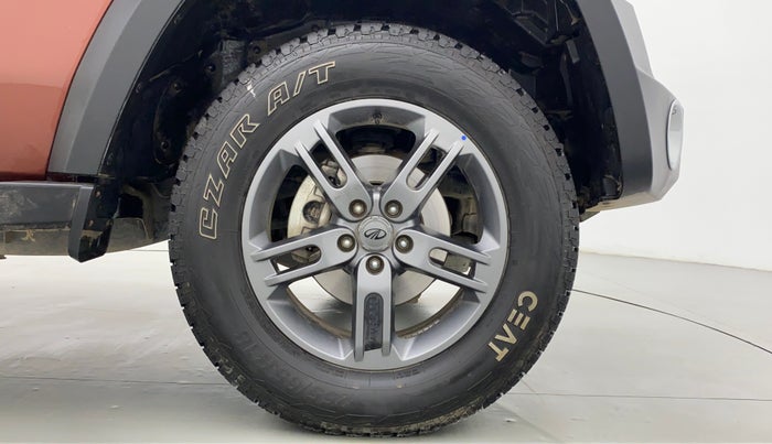 2022 Mahindra Thar LX PETROL HT 4WD AT, Petrol, Automatic, 3,861 km, Right Front Wheel