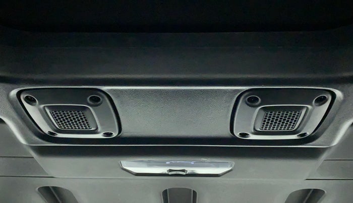 2022 Mahindra Thar LX PETROL HT 4WD AT, Petrol, Automatic, 3,861 km, Speaker
