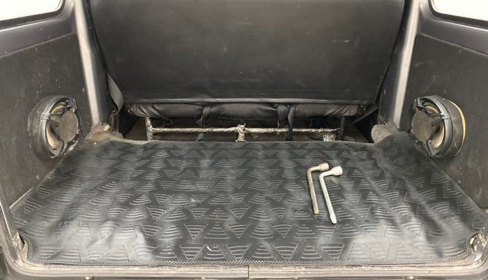 2018 Maruti Eeco 5 STR WITH AC PLUSHTR, Petrol, Manual, 49,951 km, Boot Inside