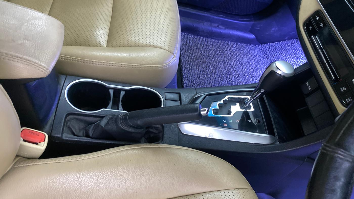 2018 Toyota Corolla Altis G CVT PETROL, Petrol, Automatic, 57,583 km, Gear Lever