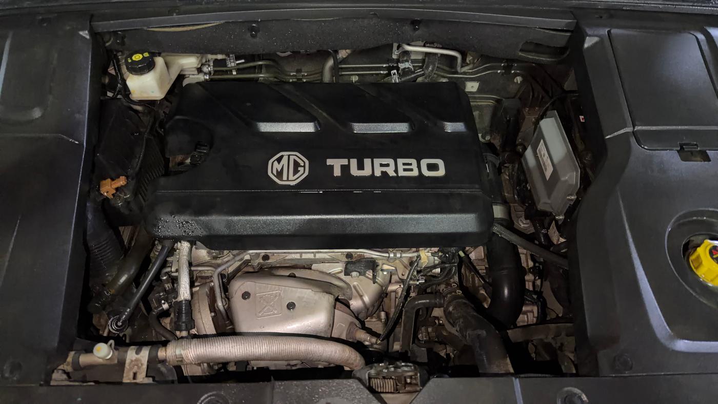 2024 MG HECTOR PLUS SHARP PRO 1.5 PETROL TURBO CVT 6 STR, Petrol, Automatic, 37,281 km, Engine View