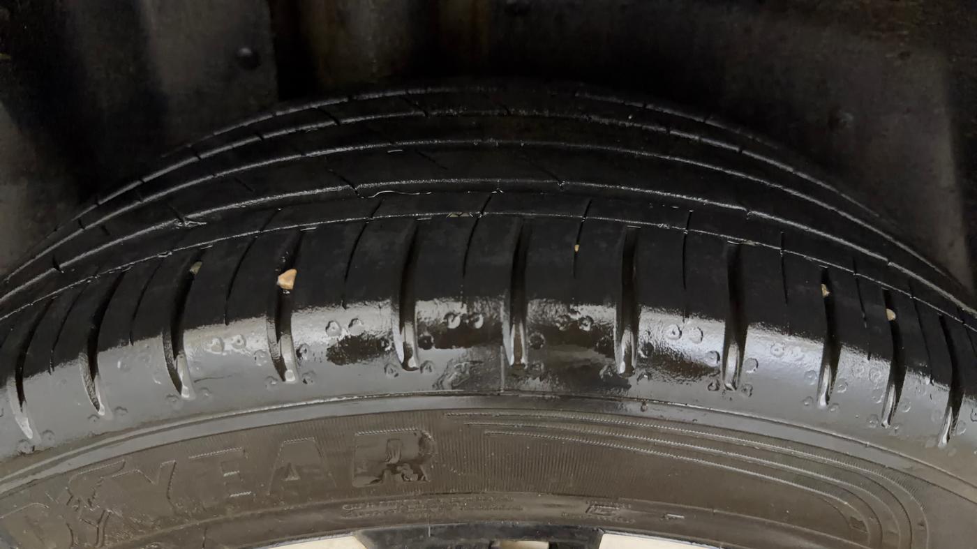 2024 MG HECTOR PLUS SHARP PRO 1.5 PETROL TURBO CVT 6 STR, Petrol, Automatic, 37,281 km, Right Rear Tyre Tread