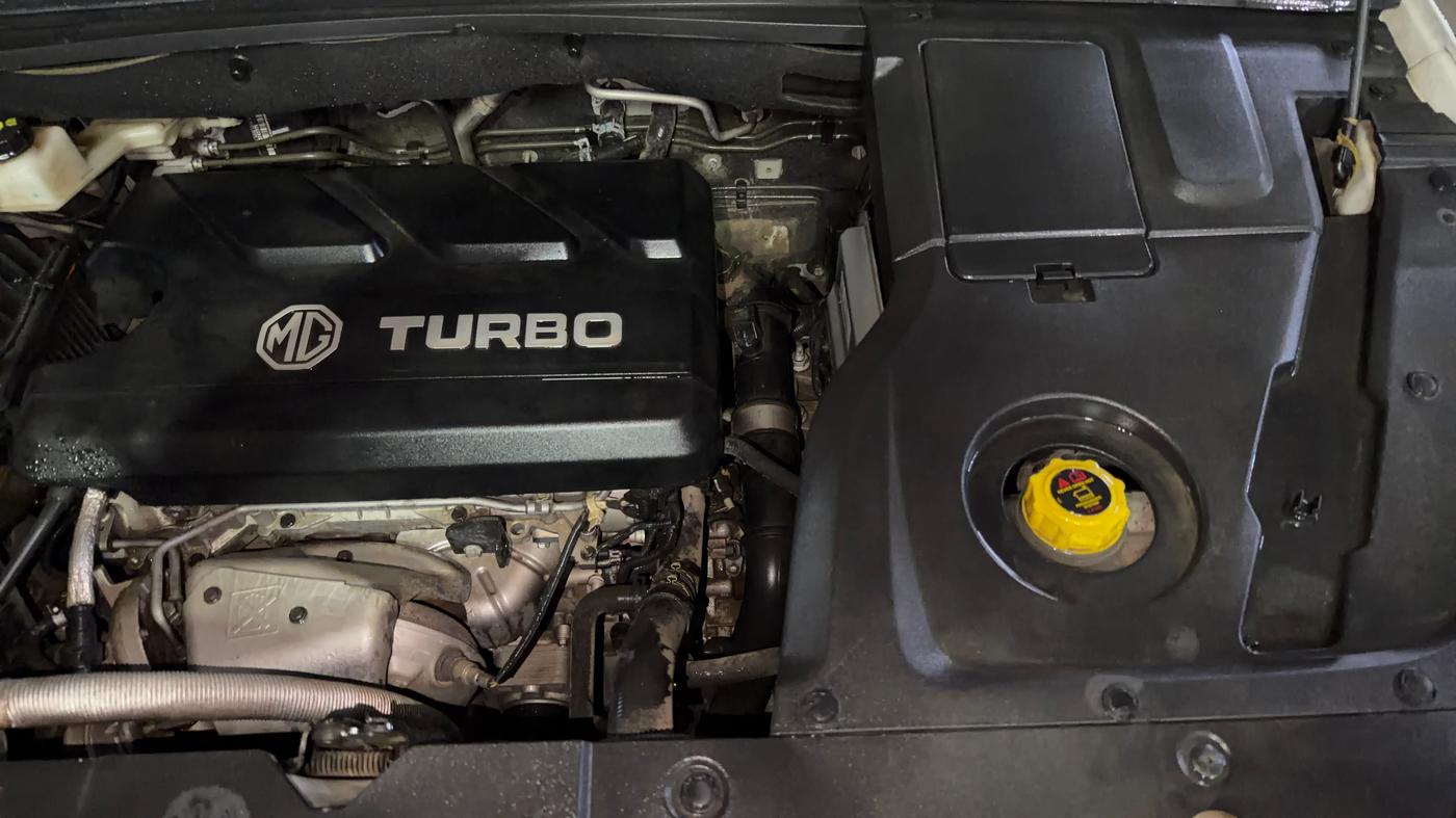 2024 MG HECTOR PLUS SHARP PRO 1.5 PETROL TURBO CVT 6 STR, Petrol, Automatic, 37,281 km, Engine View - Left