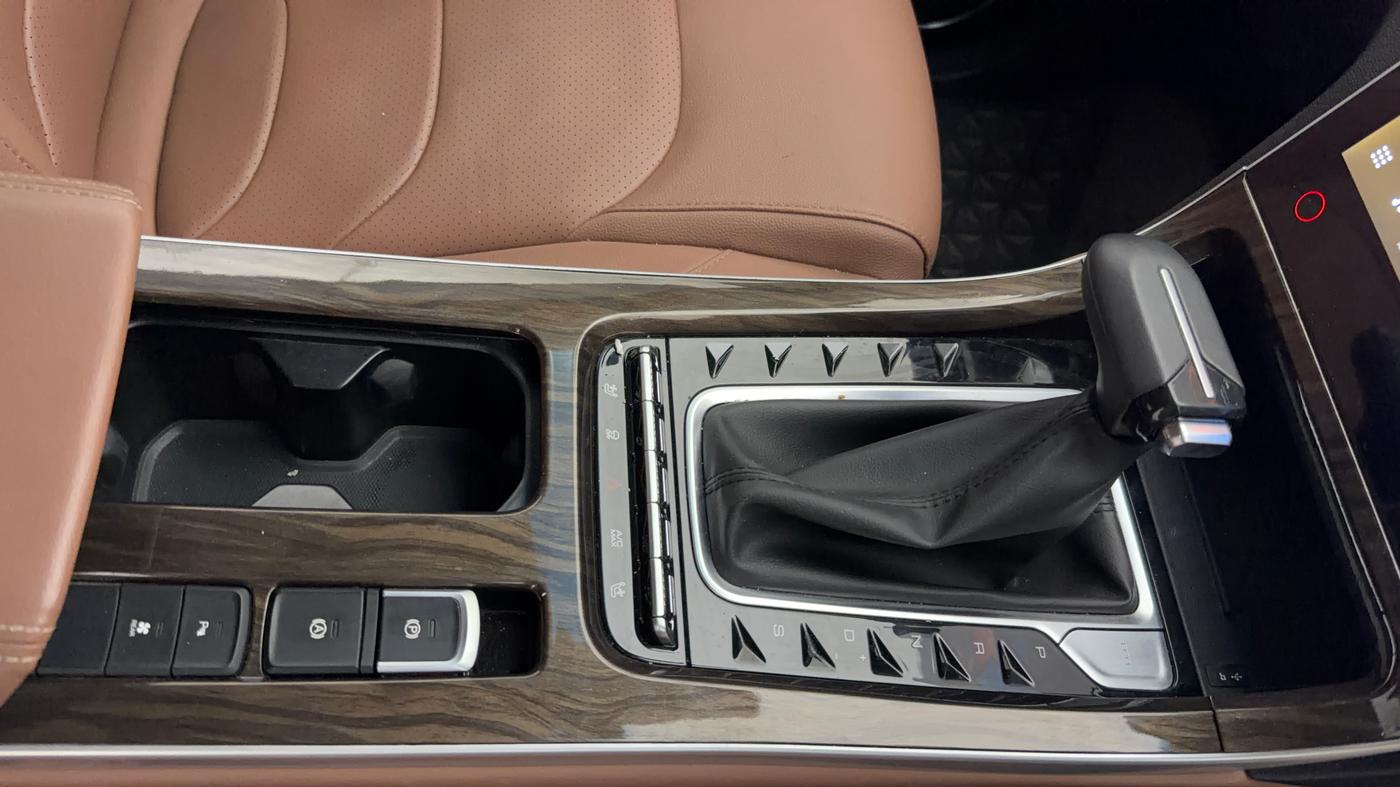 2024 MG HECTOR PLUS SHARP PRO 1.5 PETROL TURBO CVT 6 STR, Petrol, Automatic, 37,281 km, Gear Lever