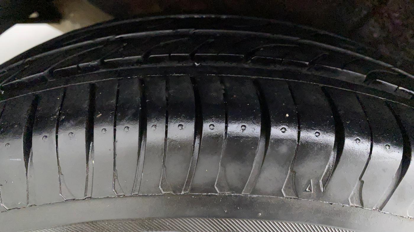 2010 Hyundai i20 MAGNA O 1.2, Petrol, Manual, 38,503 km, Right Rear Tyre Tread
