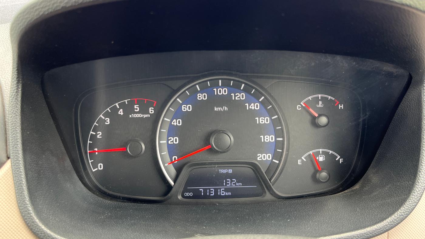 2014 Hyundai Xcent SX 1.1 CRDI (O), Diesel, Manual, 71,304 km, Odometer Image