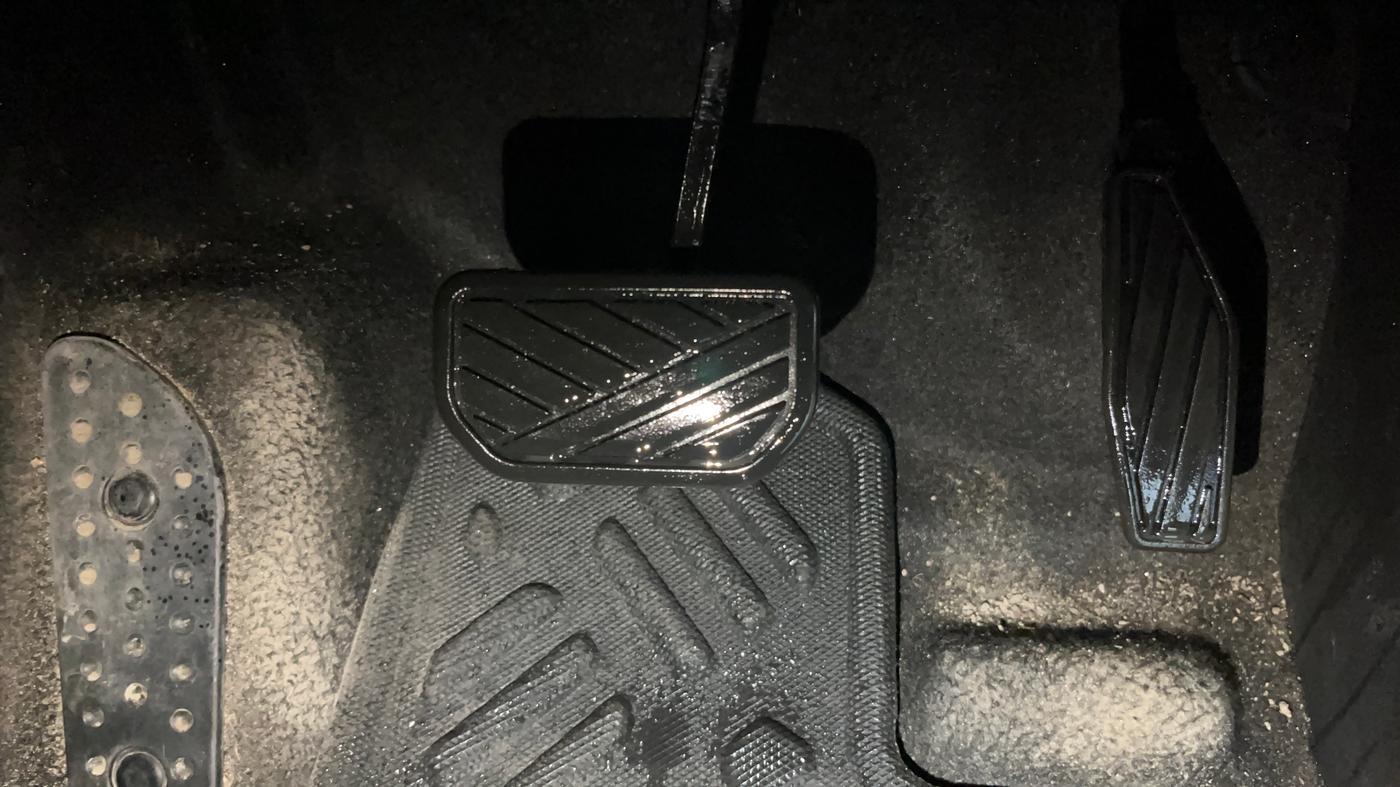 2025 Maruti JIMNY ALPHA ALL GRIP PRO AT, Petrol, Automatic, 6,267 km, Pedals