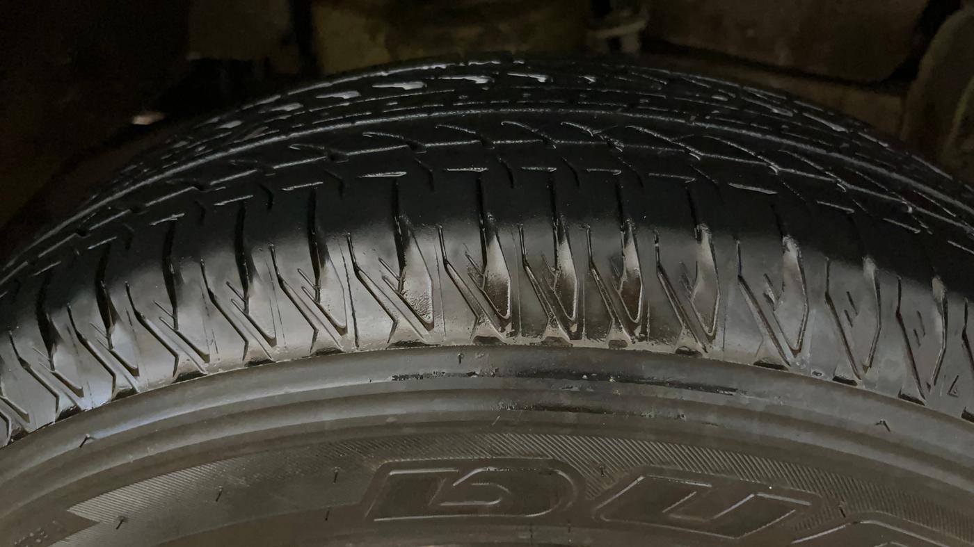 2025 Maruti JIMNY ALPHA ALL GRIP PRO AT, Petrol, Automatic, 6,267 km, Right Front Tyre Tread