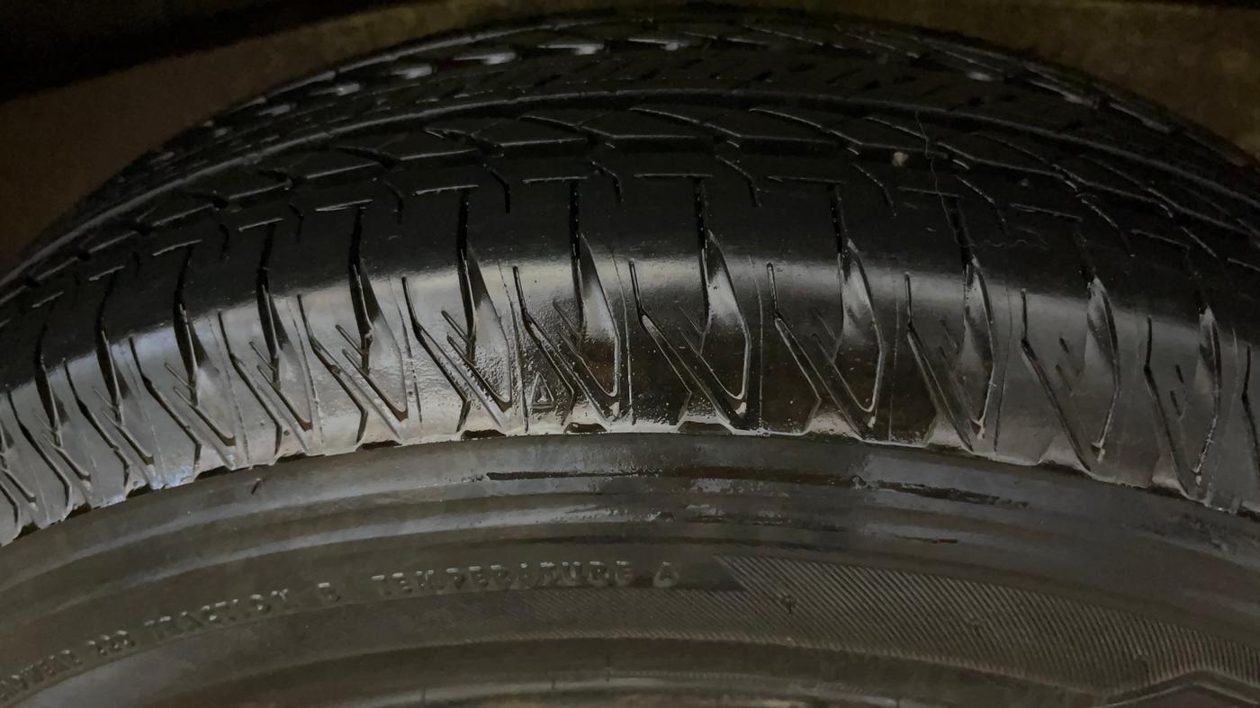 2025 Maruti JIMNY ALPHA ALL GRIP PRO AT, Petrol, Automatic, 6,267 km, Left Rear Tyre Tread