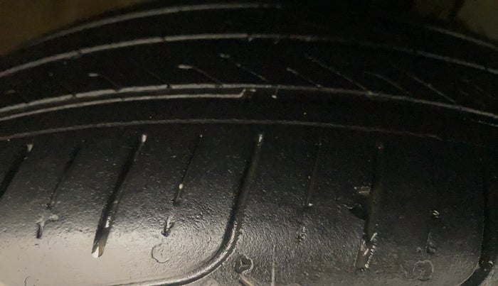 2014 Honda Mobilio 1.5L I-DTEC S, Diesel, Manual, 74,900 km, Right Front Tyre Tread