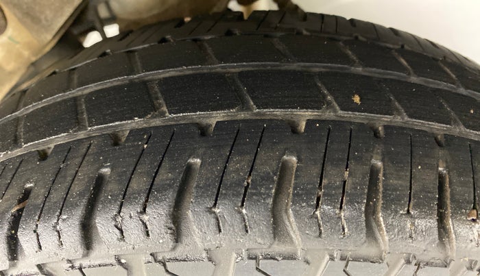 2012 Hyundai Santro Xing GL PLUS, Petrol, Manual, 43,967 km, Left Rear Tyre Tread