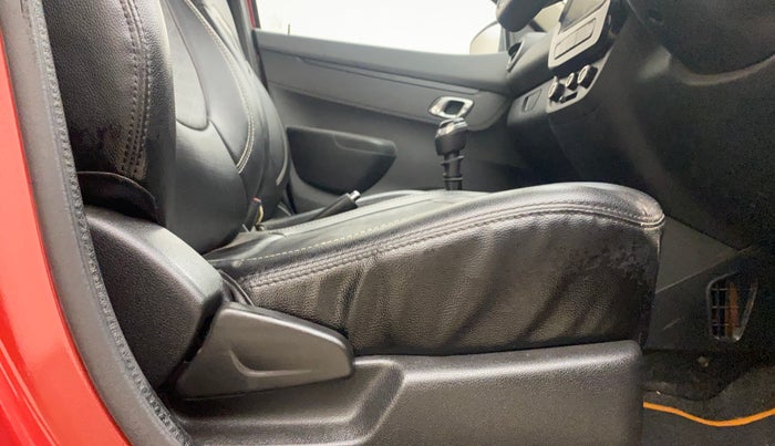 2019 Renault Kwid RXT 0.8, Petrol, Manual, 54,750 km, Driver Side Adjustment Panel