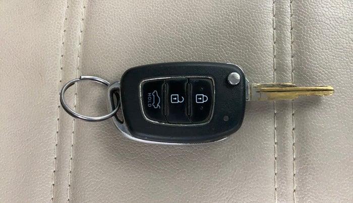 2021 Hyundai GRAND I10 NIOS SPORTZ 1.2 KAPPA VTVT, Petrol, Manual, 35,253 km, Key Close Up