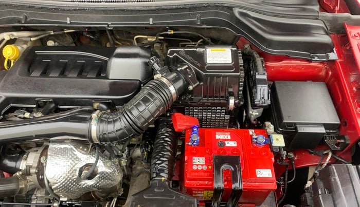2023 Mahindra XUV300 W8 (O) 1.5 DIESEL AMT, Diesel, Automatic, 63,752 km, Engine View - Left