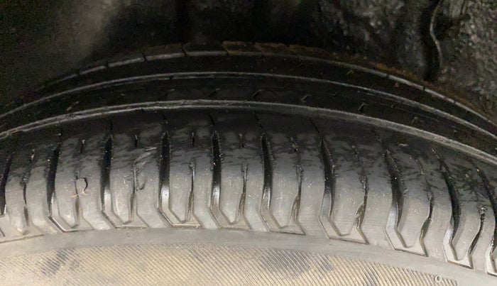 2020 Tata ALTROZ XE PETROL, Petrol, Manual, 50,672 km, Right Rear Tyre Tread