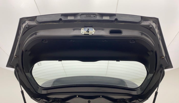 2017 Maruti Swift ZXI, Petrol, Manual, 40,811 km, Boot Door Open