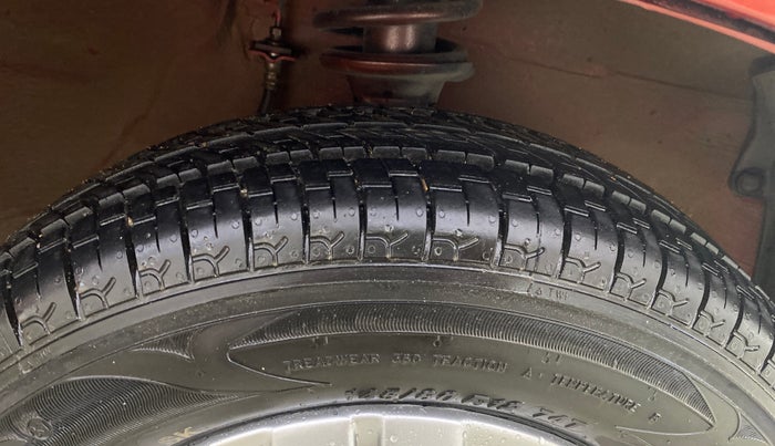 2016 Maruti Alto 800 LXI, Petrol, Manual, 23,448 km, Right Front Tyre Tread