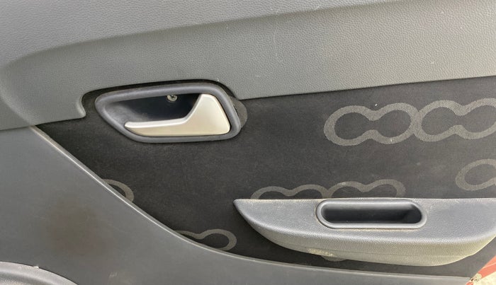 2016 Maruti Alto 800 LXI, Petrol, Manual, 23,448 km, Driver Side Door Panels Control