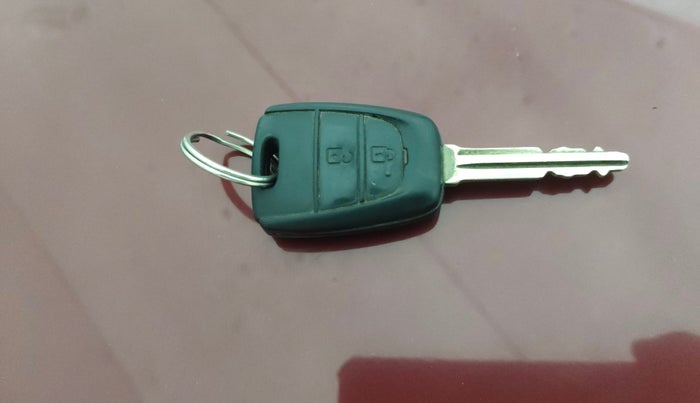 2016 Hyundai Grand i10 SPORTZ 1.2 KAPPA VTVT, Petrol, Manual, 48,799 km, Key Close Up