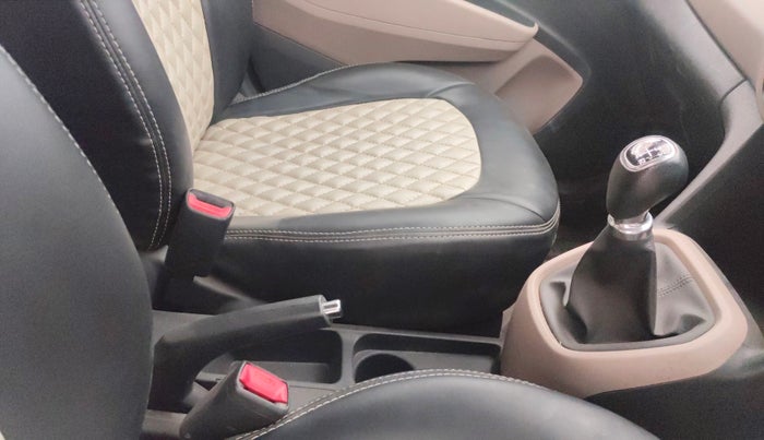 2016 Hyundai Grand i10 SPORTZ 1.2 KAPPA VTVT, Petrol, Manual, 48,799 km, Gear Lever