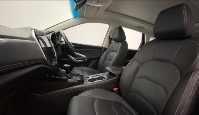 2020 MG HECTOR SHARP 1.5 DCT PETROL, Petrol, Automatic, 20,025 km, Right Side Front Door Cabin
