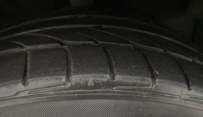 2016 Toyota Corolla Altis VL CVT PETROL, Petrol, Automatic, 22,906 km, Right Front Tyre Tread