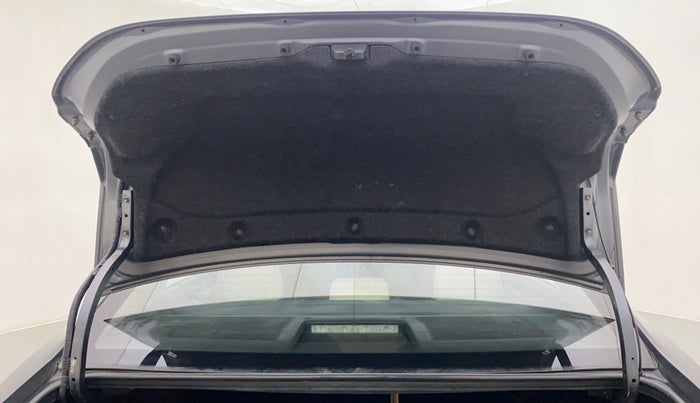 2016 Toyota Corolla Altis VL CVT PETROL, Petrol, Automatic, 22,906 km, Boot Door Open