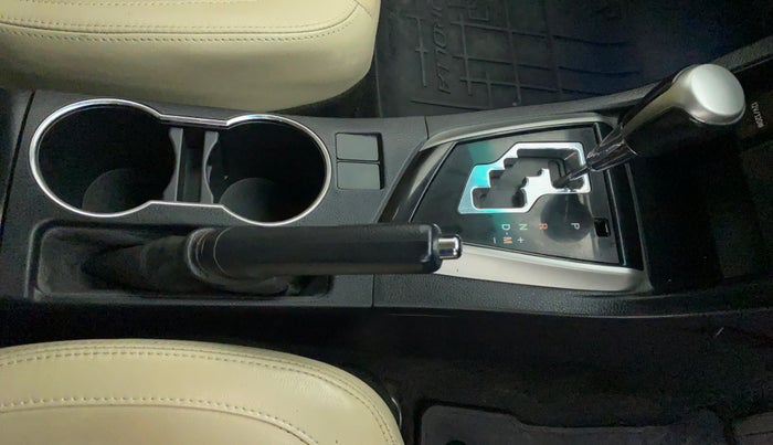 2016 Toyota Corolla Altis VL CVT PETROL, Petrol, Automatic, 22,906 km, Gear Lever