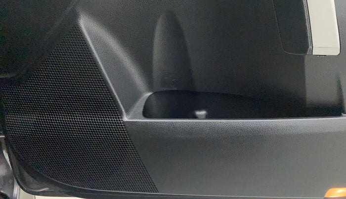 2016 Toyota Corolla Altis VL CVT PETROL, Petrol, Automatic, 22,906 km, Speaker