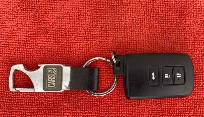 2016 Toyota Corolla Altis VL CVT PETROL, Petrol, Automatic, 22,906 km, Key Close Up