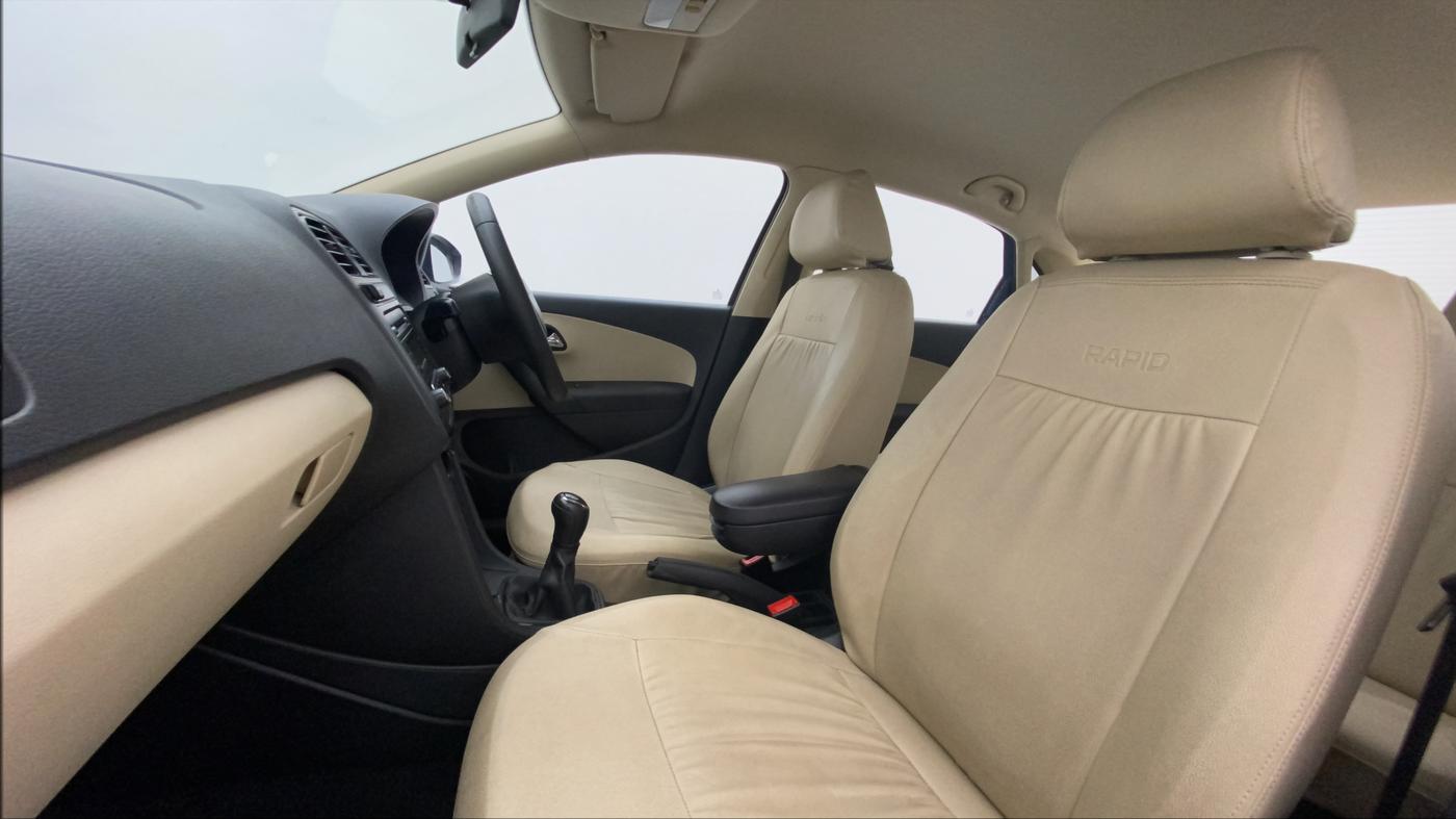 2017 Skoda Rapid 1.5 TDI CR ACTIVE, Diesel, Manual, 70,084 km, Right Side Front Door Cabin