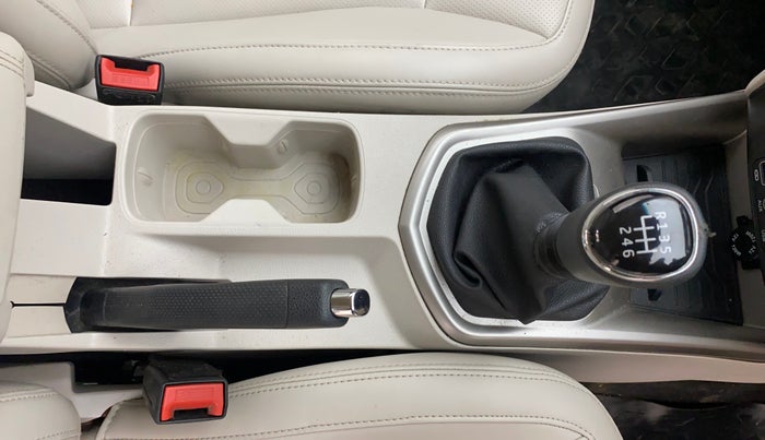 2019 Mahindra XUV300 W8 (O) 1.5 DIESEL, Diesel, Manual, 39,068 km, Gear Lever